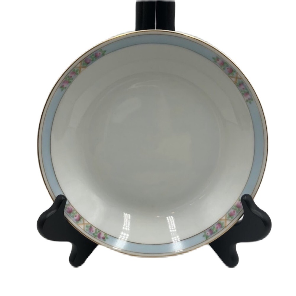 Vintage Meito China Made in Japan Set of 4 Soup Bowl Gold Trim Floral Pattern